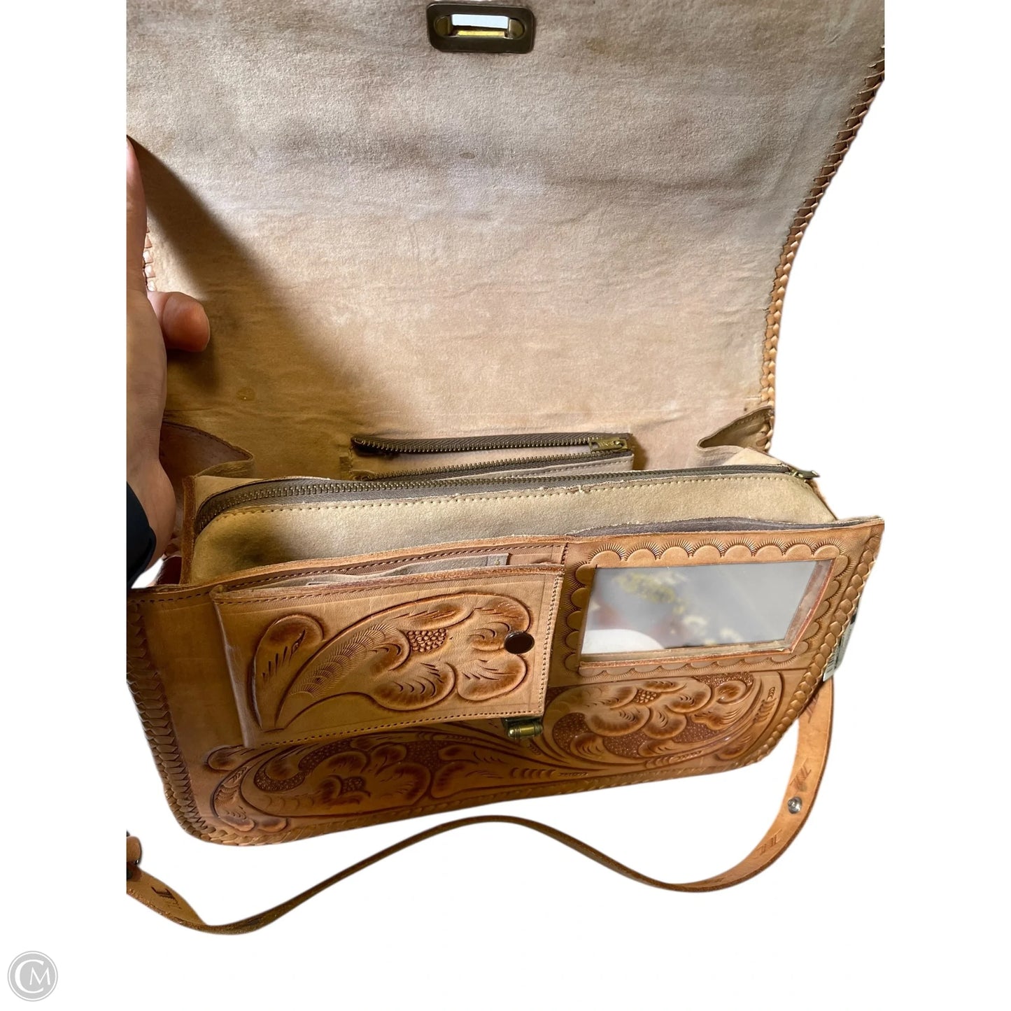 Crossbody By Cmc, Size: Medium