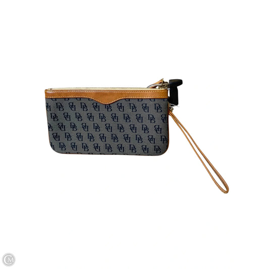 Clutch Designer By Dooney And Bourke, Size: Small