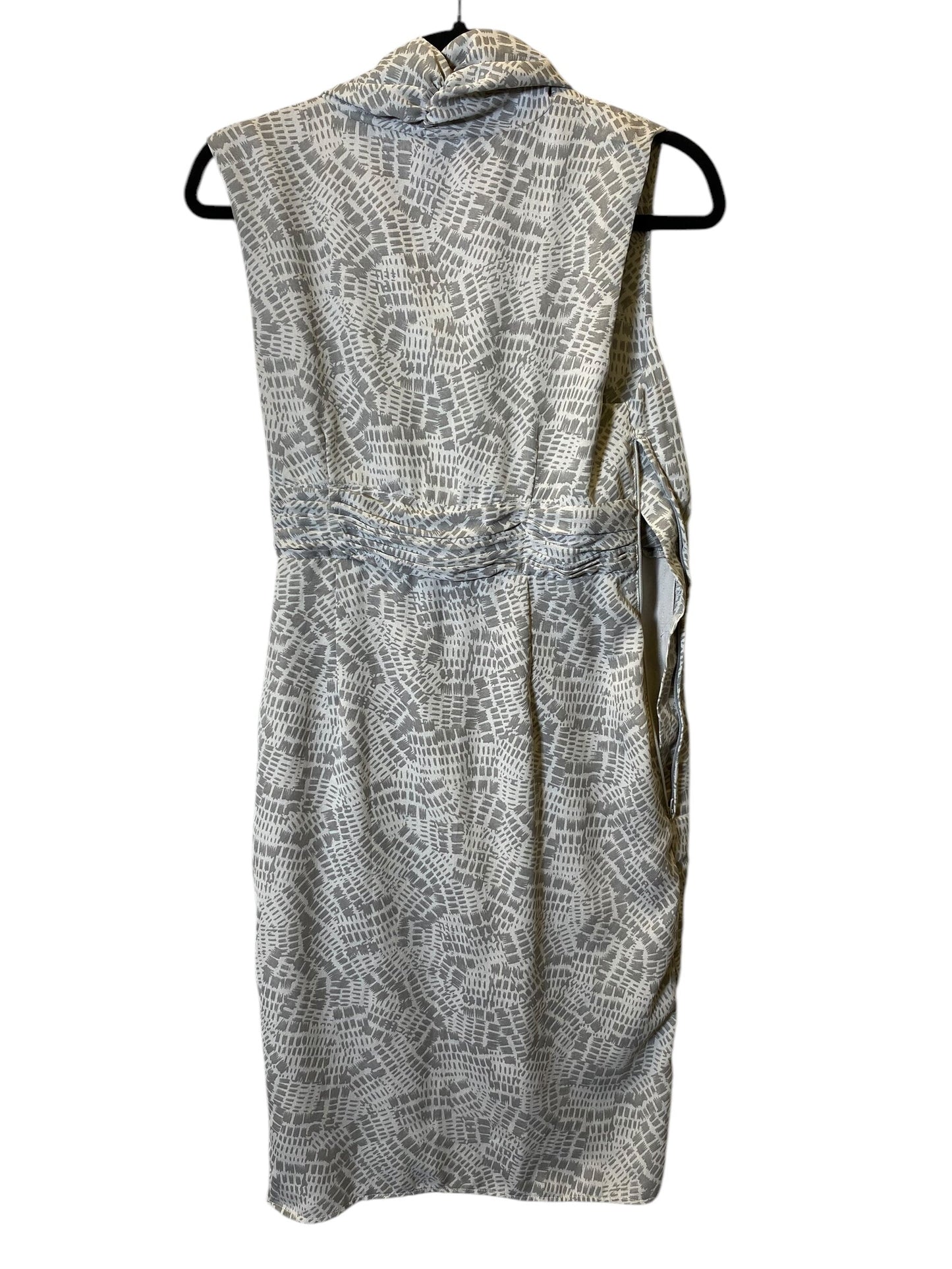 Dress Casual Midi By H&m  Size: L