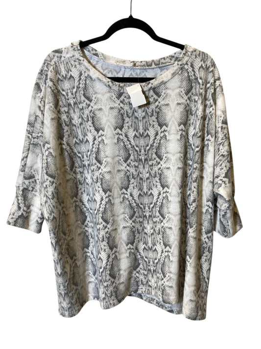 Top Short Sleeve By Eesome In Animal Print, Size: Xl