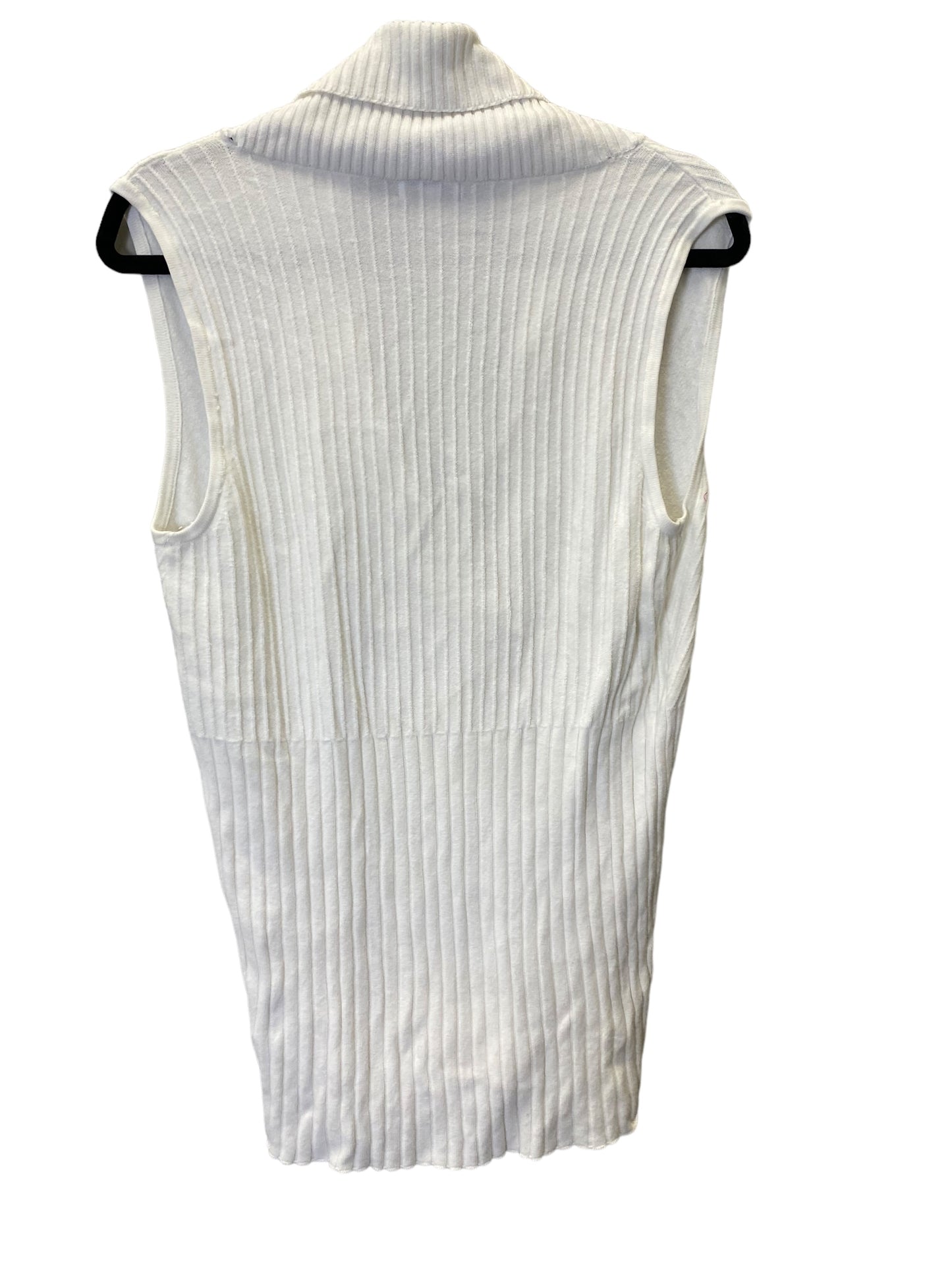 White Sweater Short Sleeve Cache, Size L