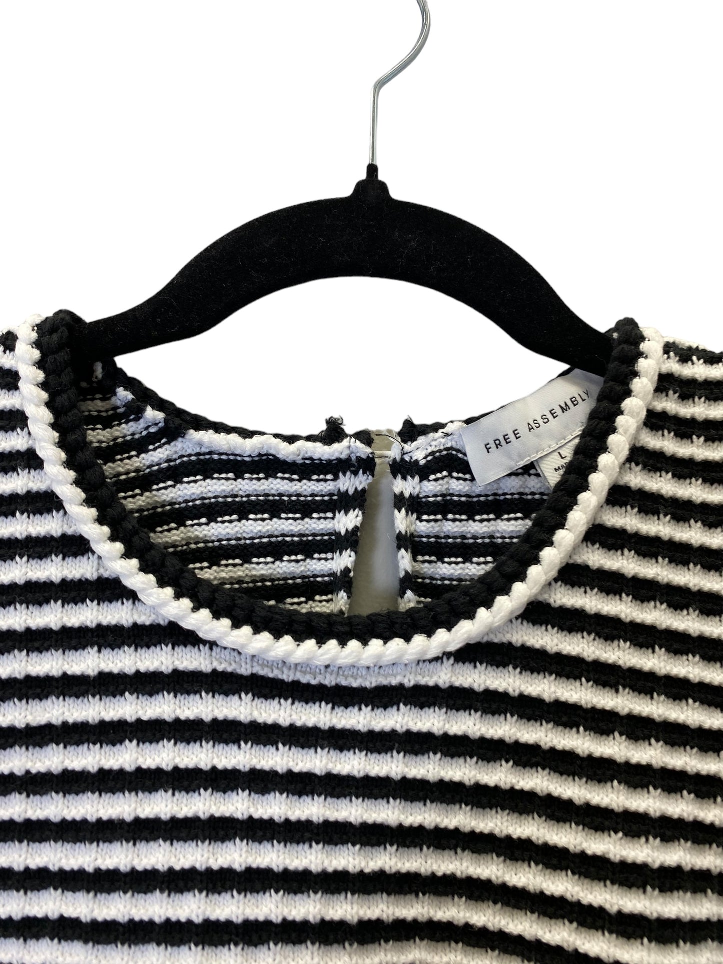 Vest Sweater By Free Assembly In Striped Pattern, Size: L