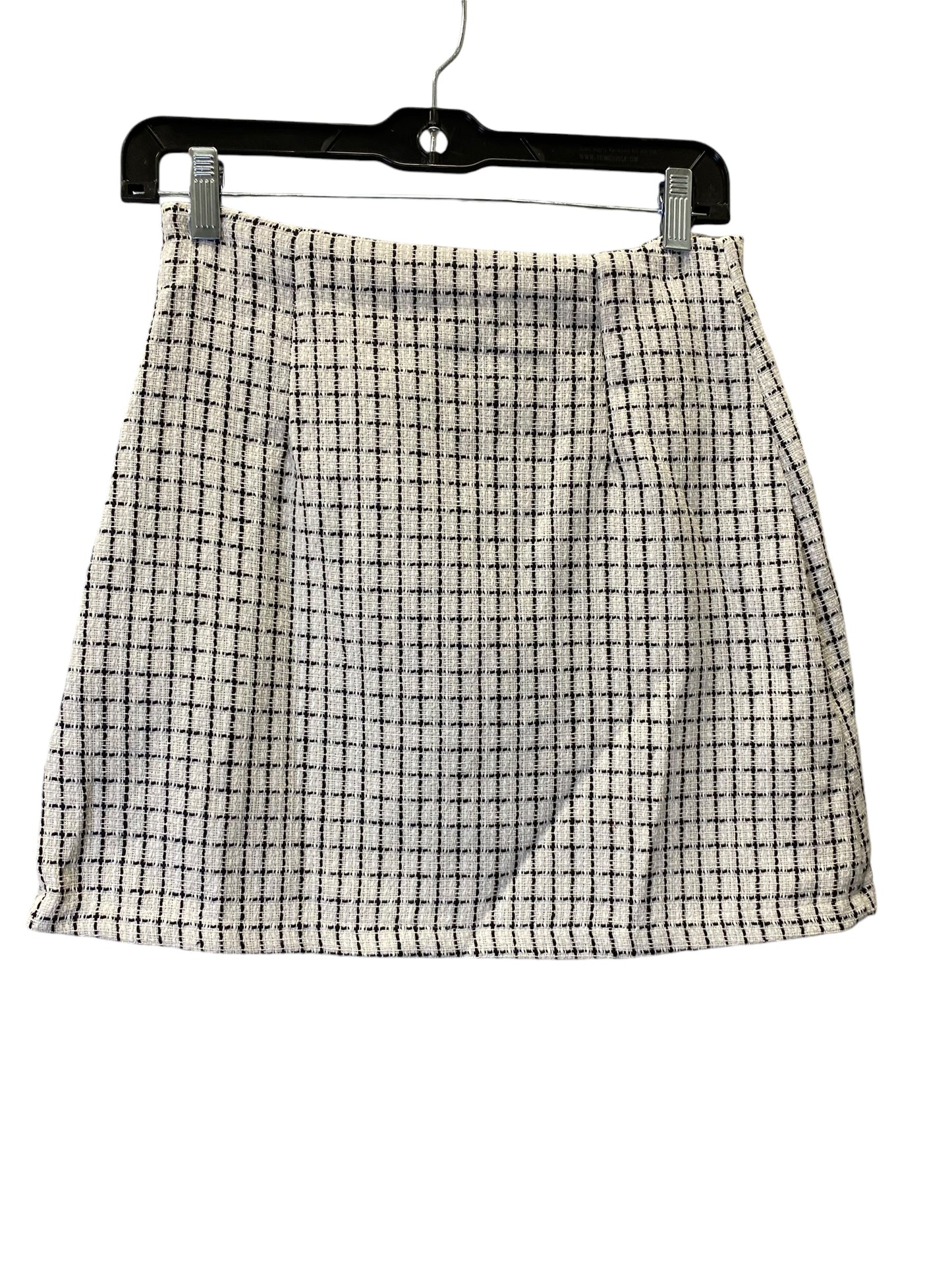 Skirt Mini & Short By Shein In Black & White, Size: 4