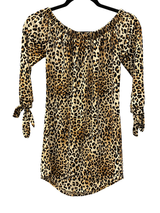 Top Long Sleeve By Absolutely In Animal Print, Size: M