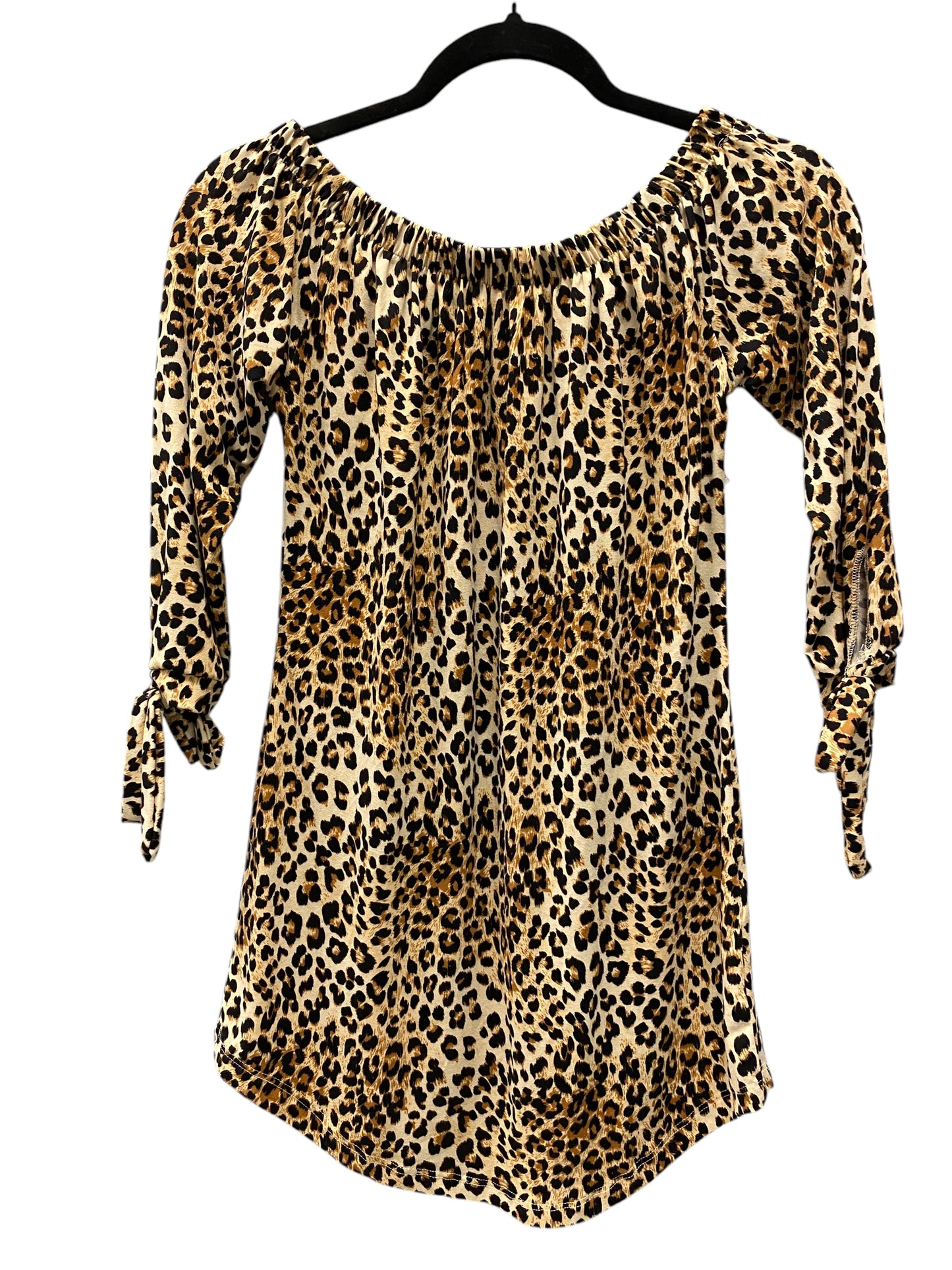 Top Long Sleeve By Absolutely In Animal Print, Size: M