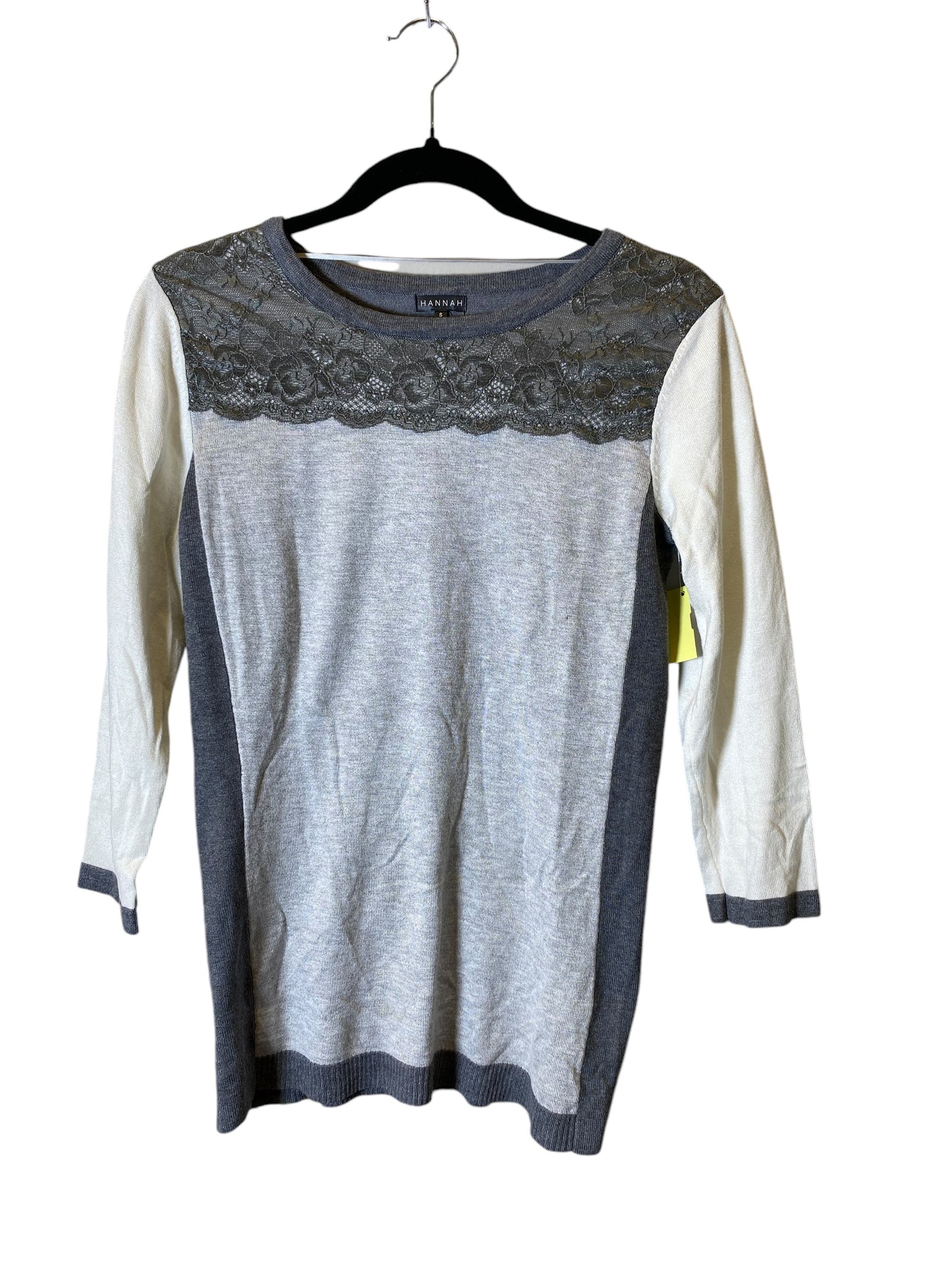 Sweater By Hannah In Grey & White, Size: S