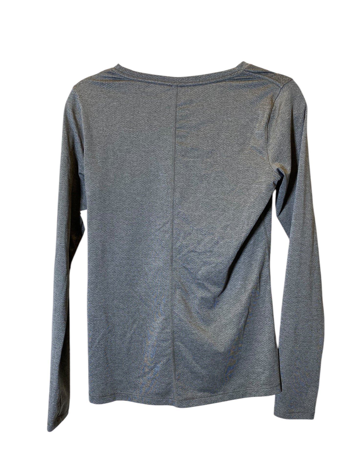 Athletic Top Long Sleeve Crewneck By Under Armour In Grey, Size: Xs