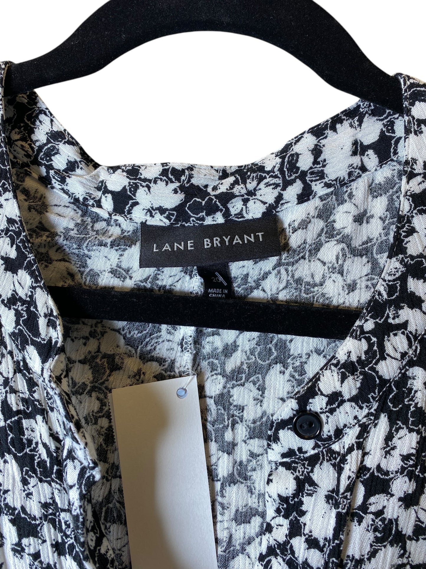 Blouse Long Sleeve By Lane Bryant In Black & White, Size: 2x