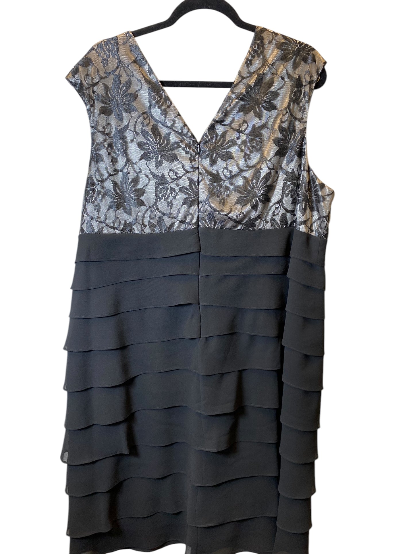 Dress Party Midi By Dressbarn In Black & Grey, Size: 3x