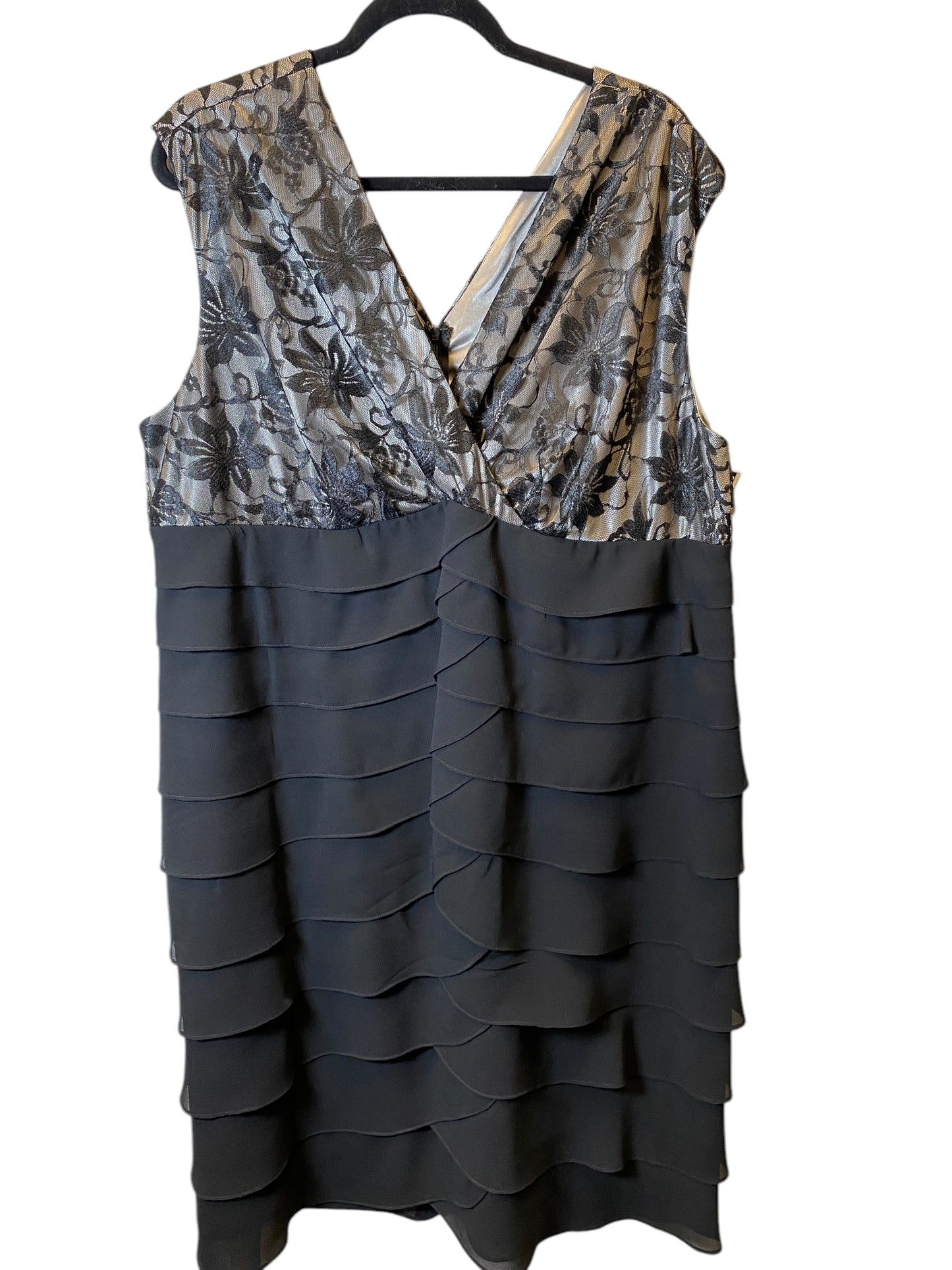 Dress Party Midi By Dressbarn In Black & Grey, Size: 3x