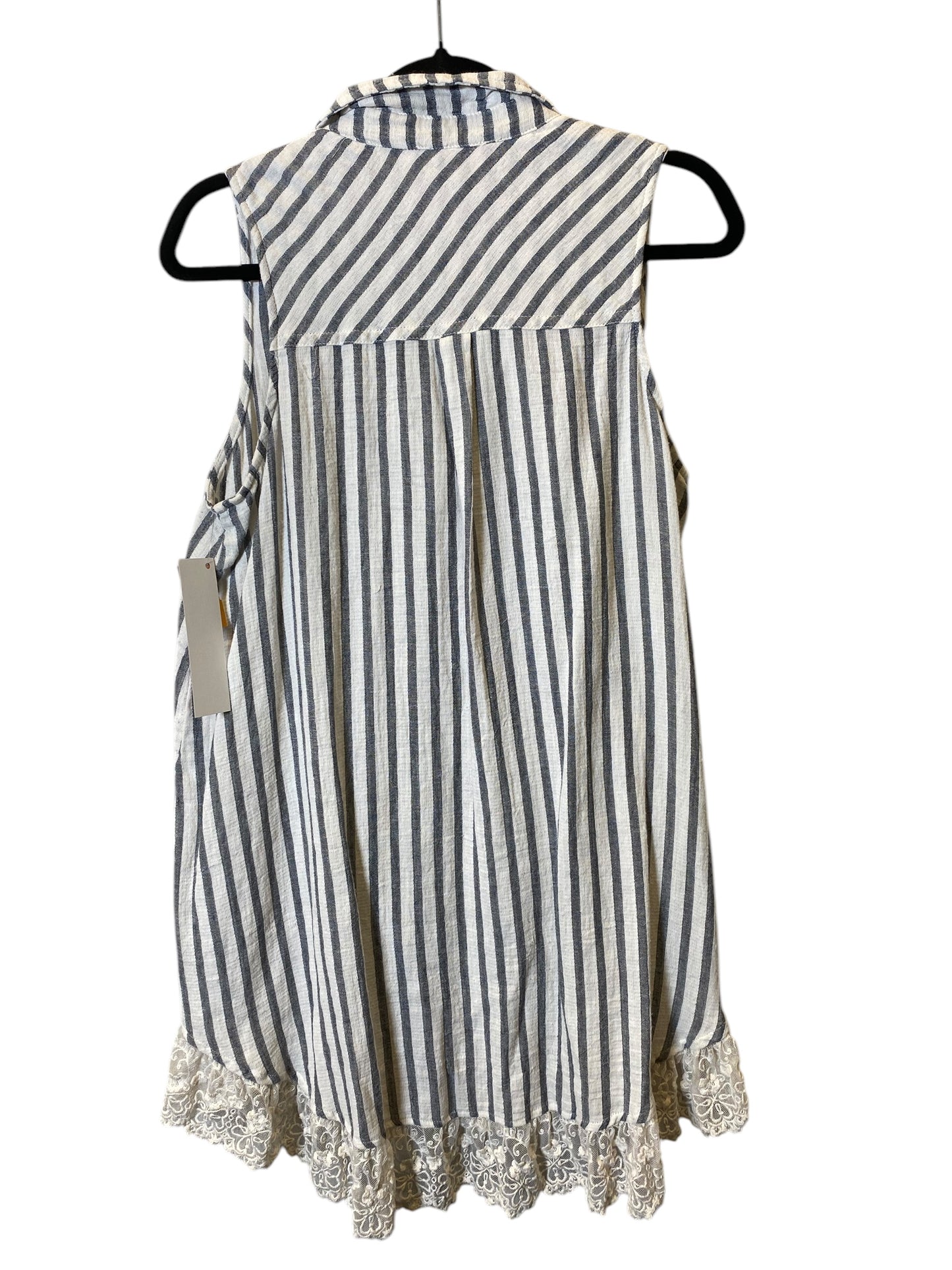 Dress Casual Short By Umgee In Striped Pattern, Size: Xl