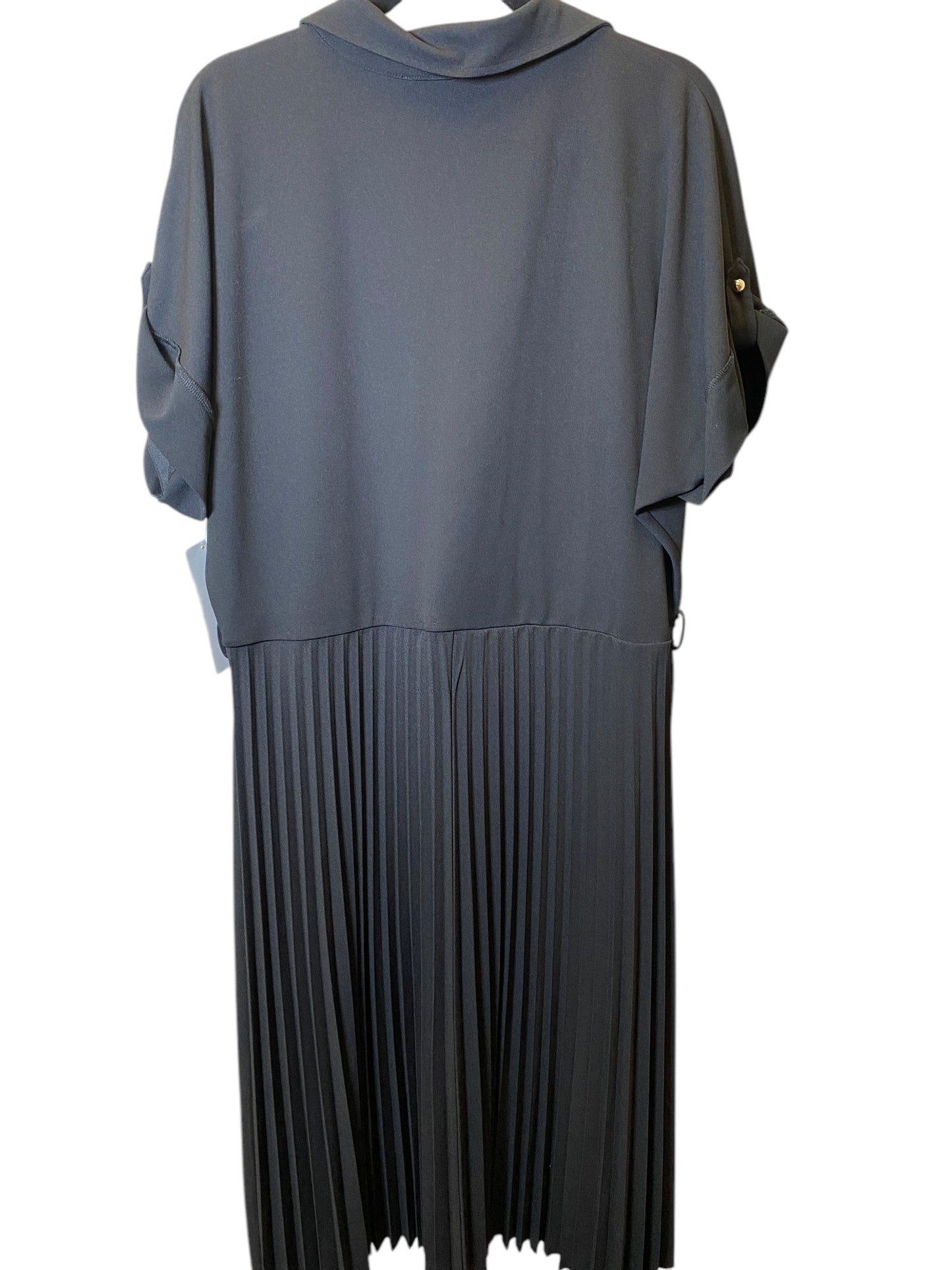 Dress Casual Midi By Cmc In Black, Size: 2x