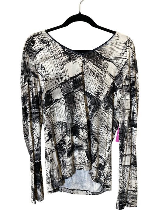 Top Long Sleeve By Chicos In Black & White, Size: Xl