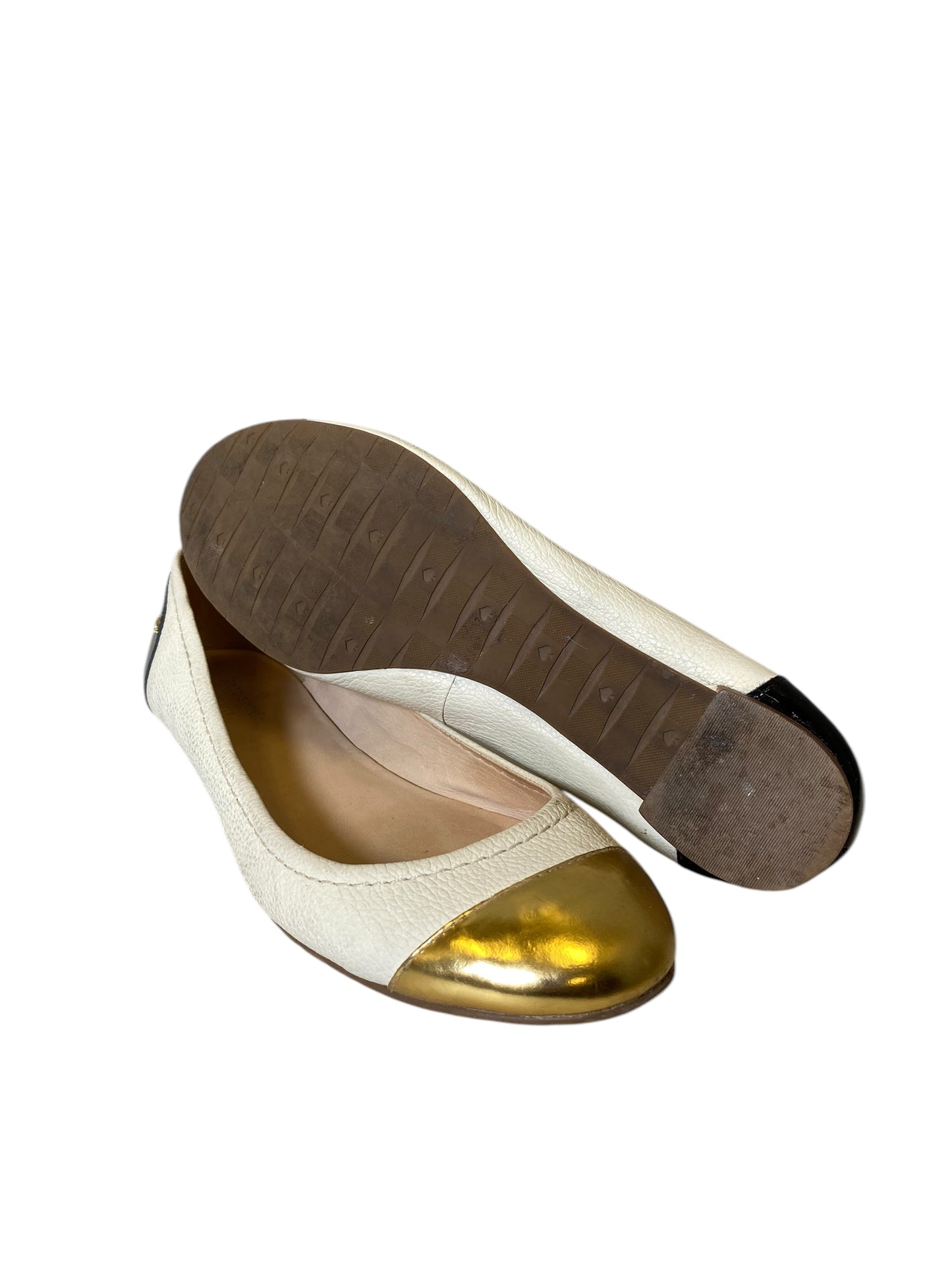 Shoes Designer By Kate Spade In Gold & White, Size: 9.5