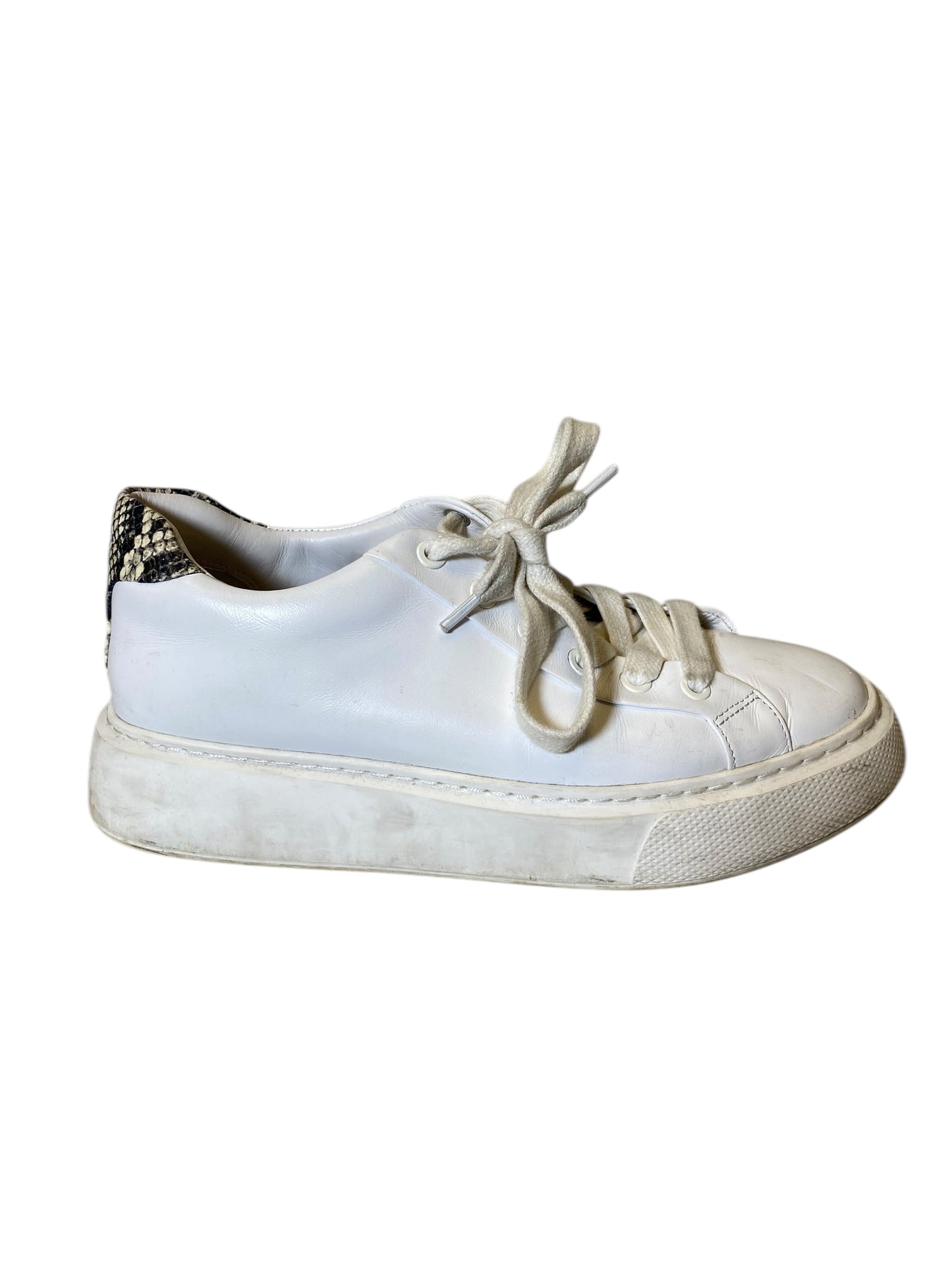 Shoes Athletic By Vince In White, Size: 8