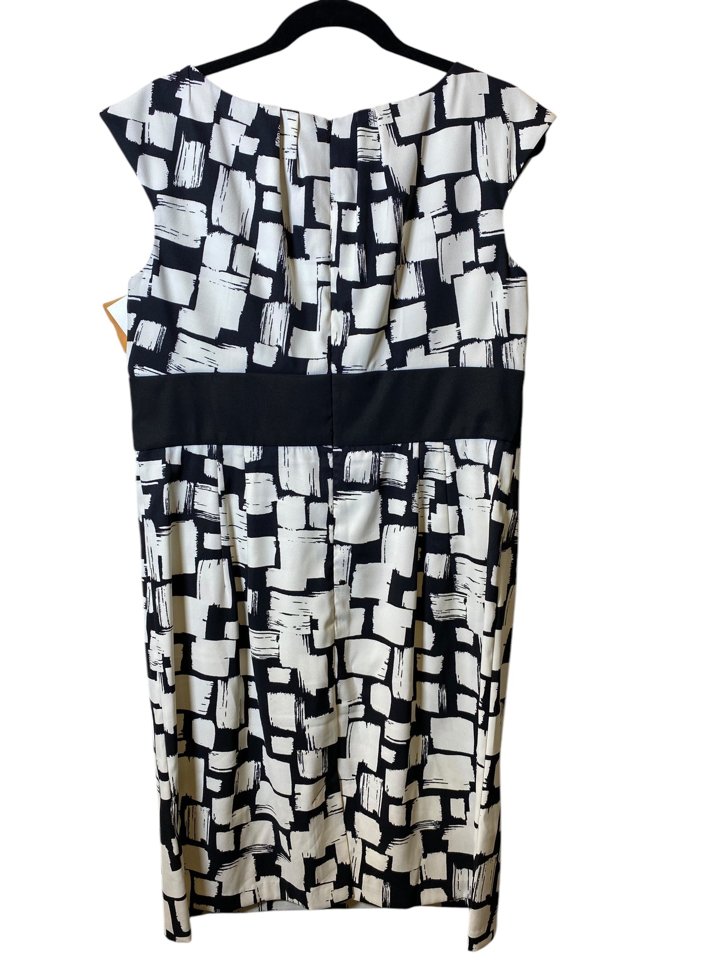 Dress Work By Agb In Black & White, Size: Xl