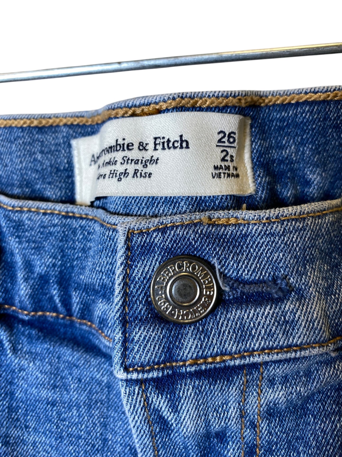 Jeans Straight By Abercrombie And Fitch In Blue, Size: 2