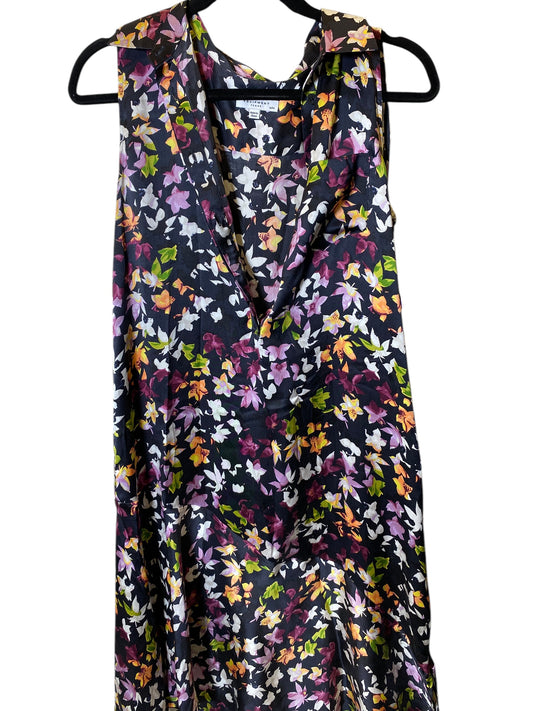 Dress Casual Short By Equipment In Floral Print, Size: M