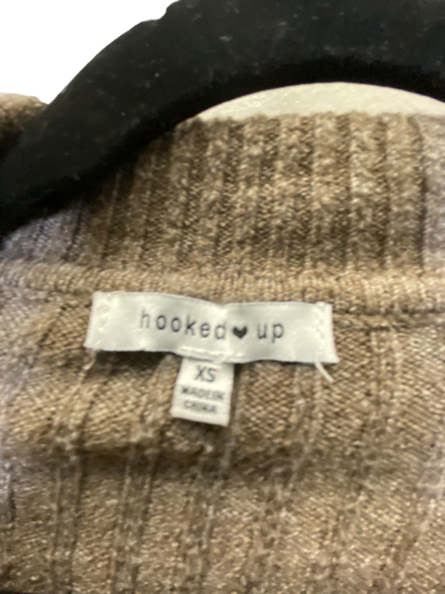 Sweater By Clothes Mentor In Taupe, Size: Xs