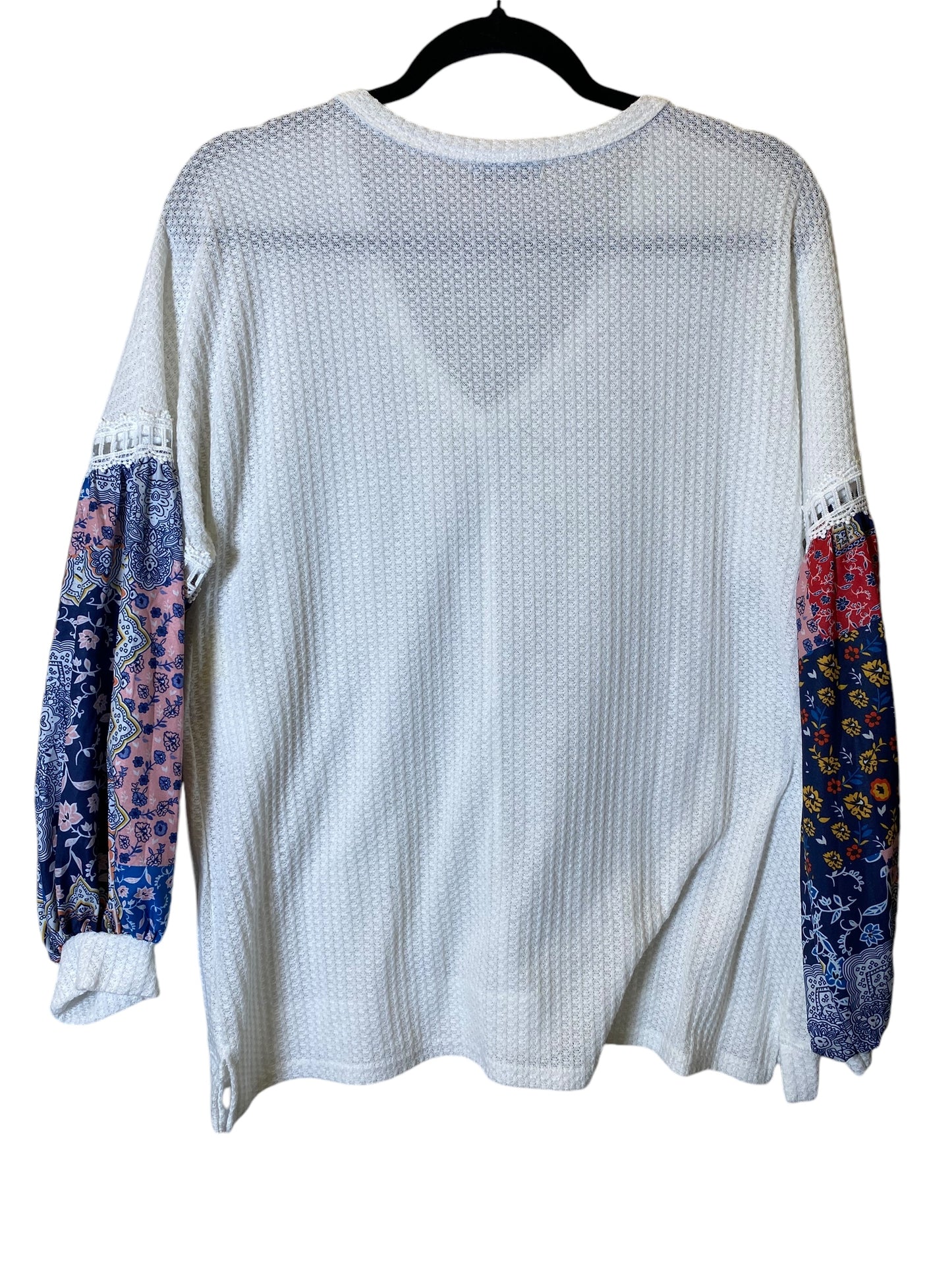 Top Long Sleeve By Clothes Mentor In Multi-colored, Size: M