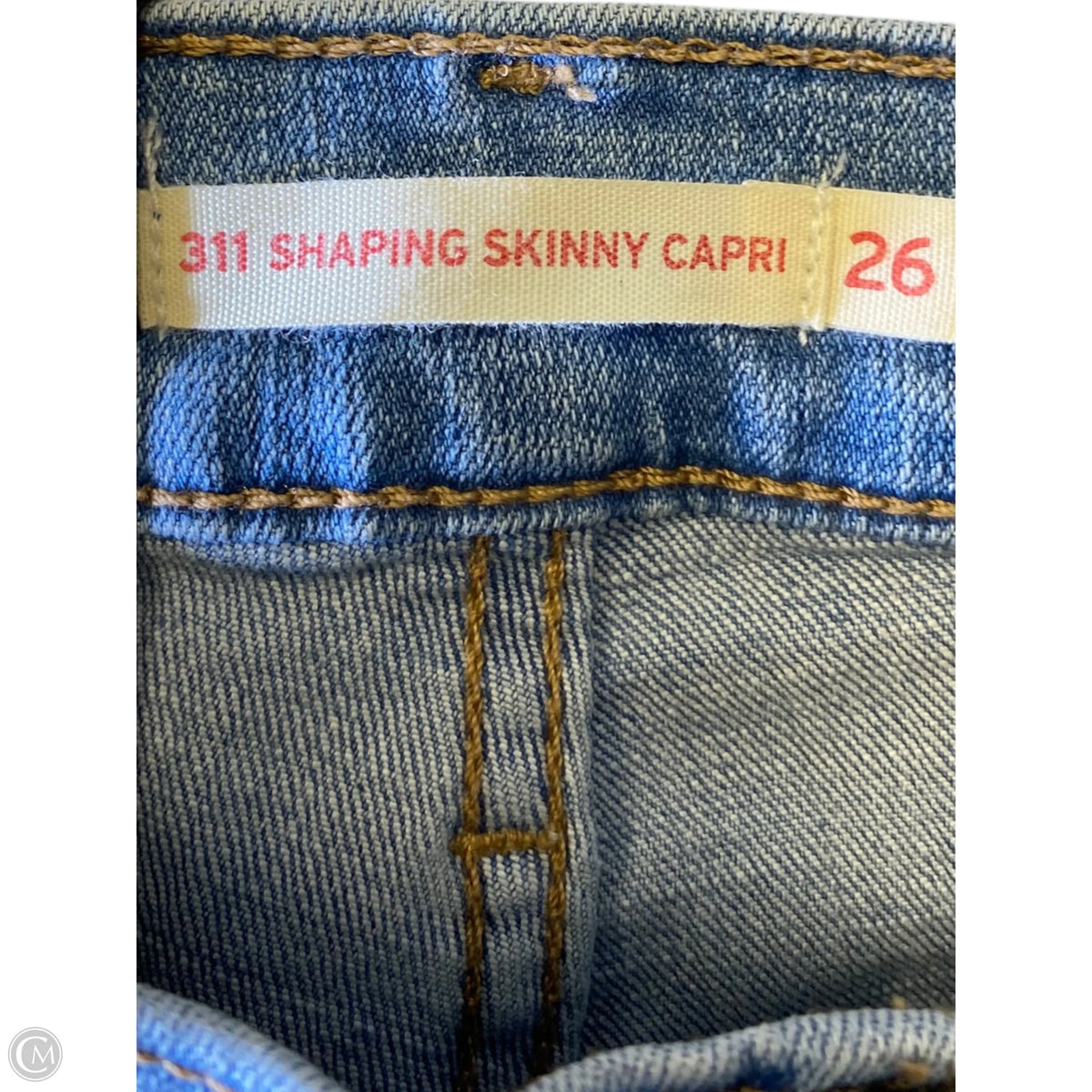 Jeans Cropped By Levis In Blue Denim, Size: 2