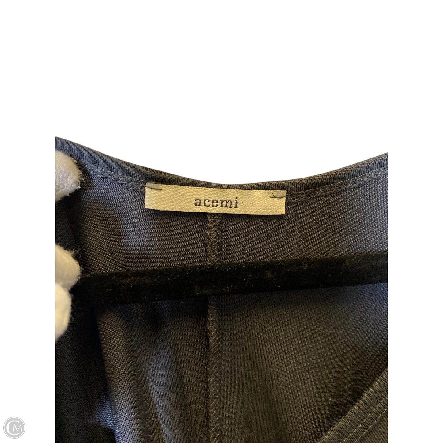 Top Short Sleeve By Acemi In Grey, Size: M
