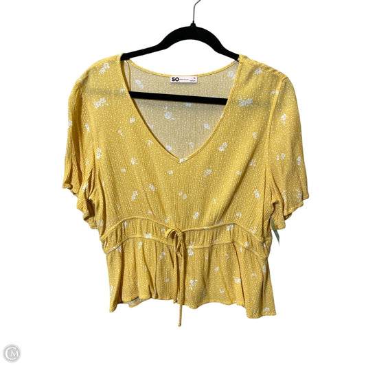 Top Short Sleeve By So In Yellow, Size: Xl