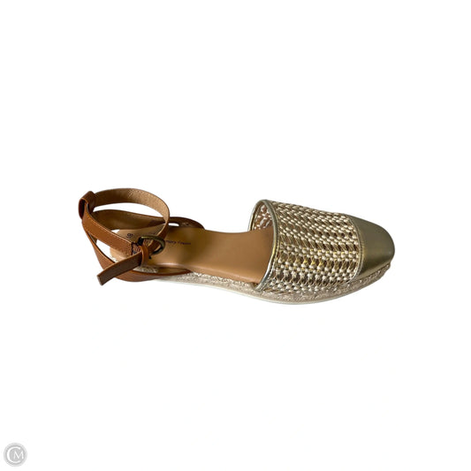 Shoes Flats By Time And Tru In Gold & Tan, Size: 8.5