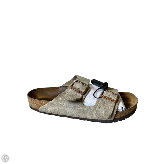 Sandals Flats By Birkenstock In Beige, Size: 10
