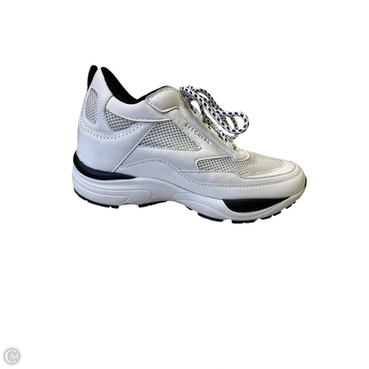 Shoes Sneakers By Skechers In Black & White, Size: 6.5