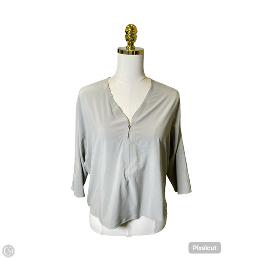 Athletic Top Short Sleeve By Lululemon In Grey, Size: L