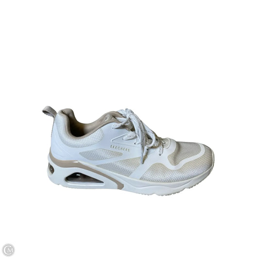 Shoes Sneakers By Skechers In White, Size: 8.5