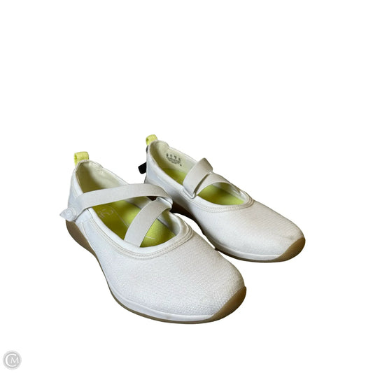 Shoes Flats By Ryka In Green & White, Size: 9