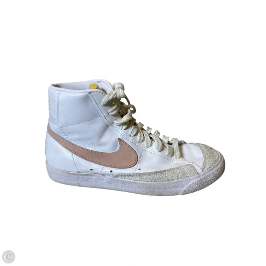 Shoes Sneakers By Nike In White, Size: 8.5