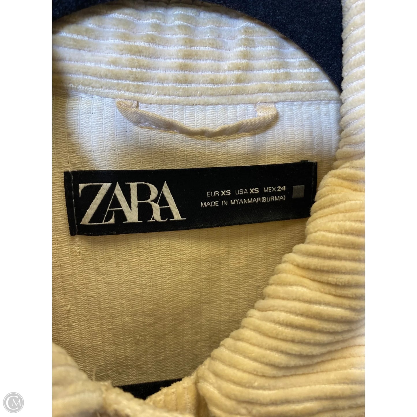 Jacket Other By Zara In Cream, Size: Xs