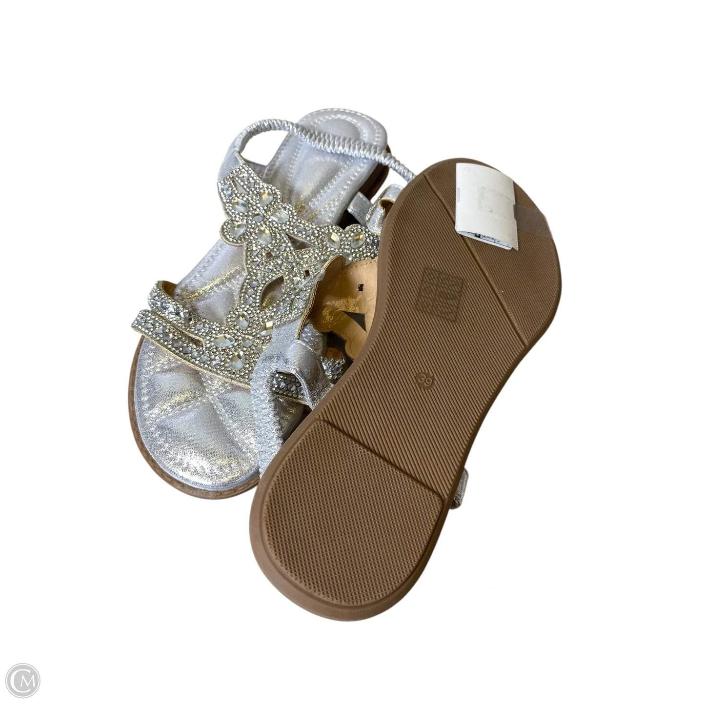 Sandals Flats By Clothes Mentor In Silver, Size: 8.5