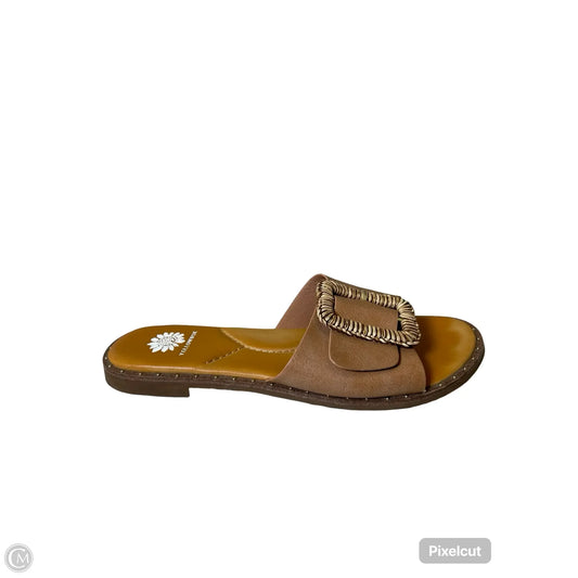 Sandals Flats By Yellow Box In Brown & Tan, Size: 8