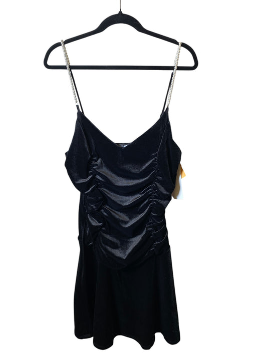 Dress Party Short By Fashion Nova  Size: L