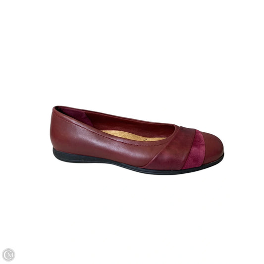 Shoes Flats By Clothes Mentor In Red, Size: 8.5