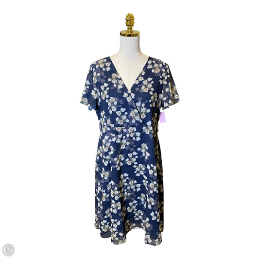 Dress Casual Midi By Clothes Mentor In Floral Print, Size: M
