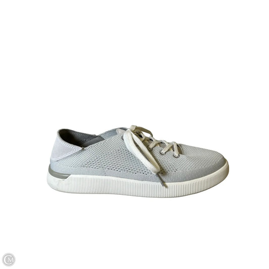 Shoes Flats By Reef In Grey, Size: 11