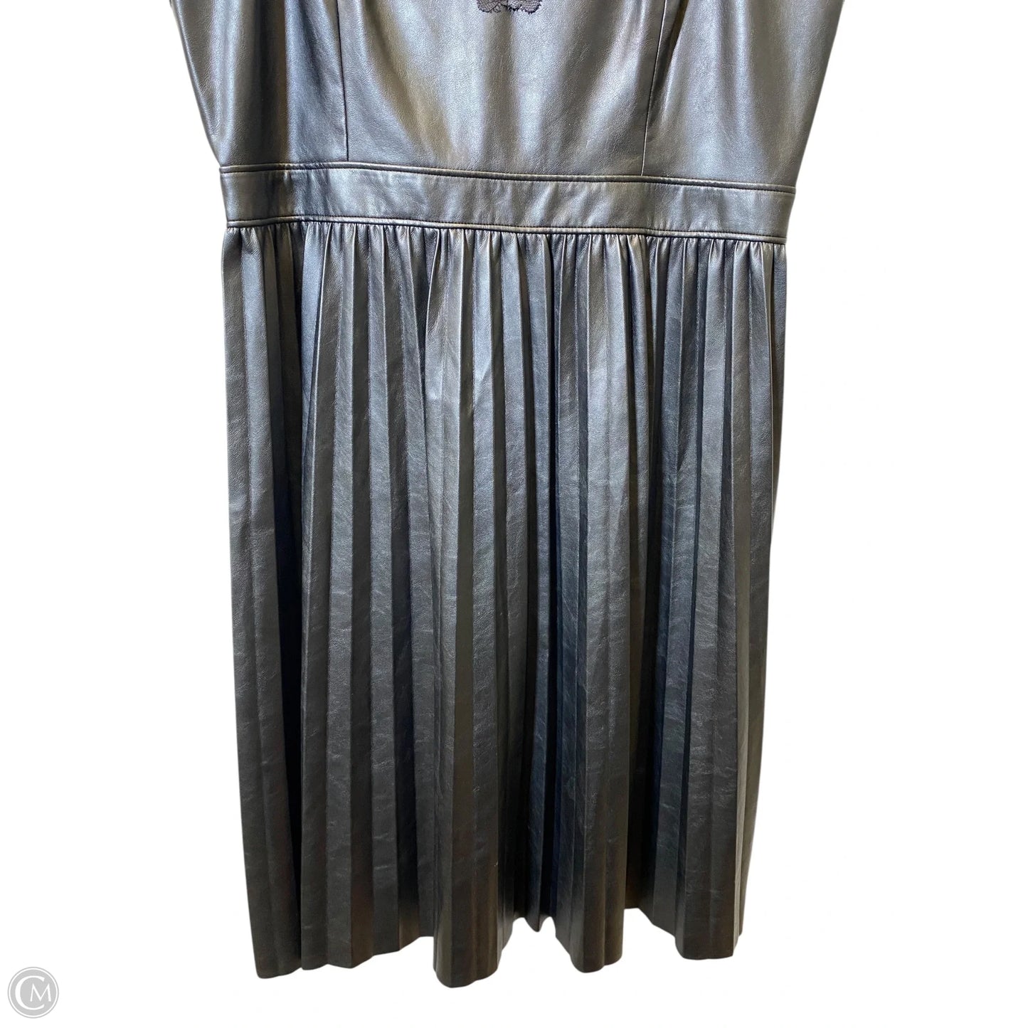 Dress Casual Short By Express In Black, Size: L