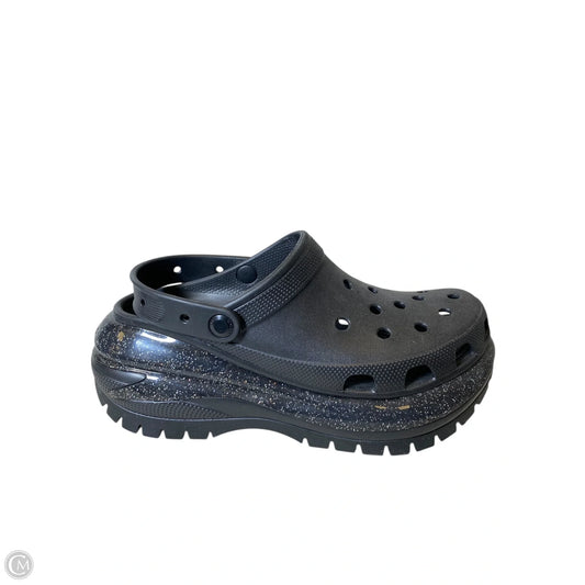 Sandals Heels Platform By Crocs In Black, Size: 11