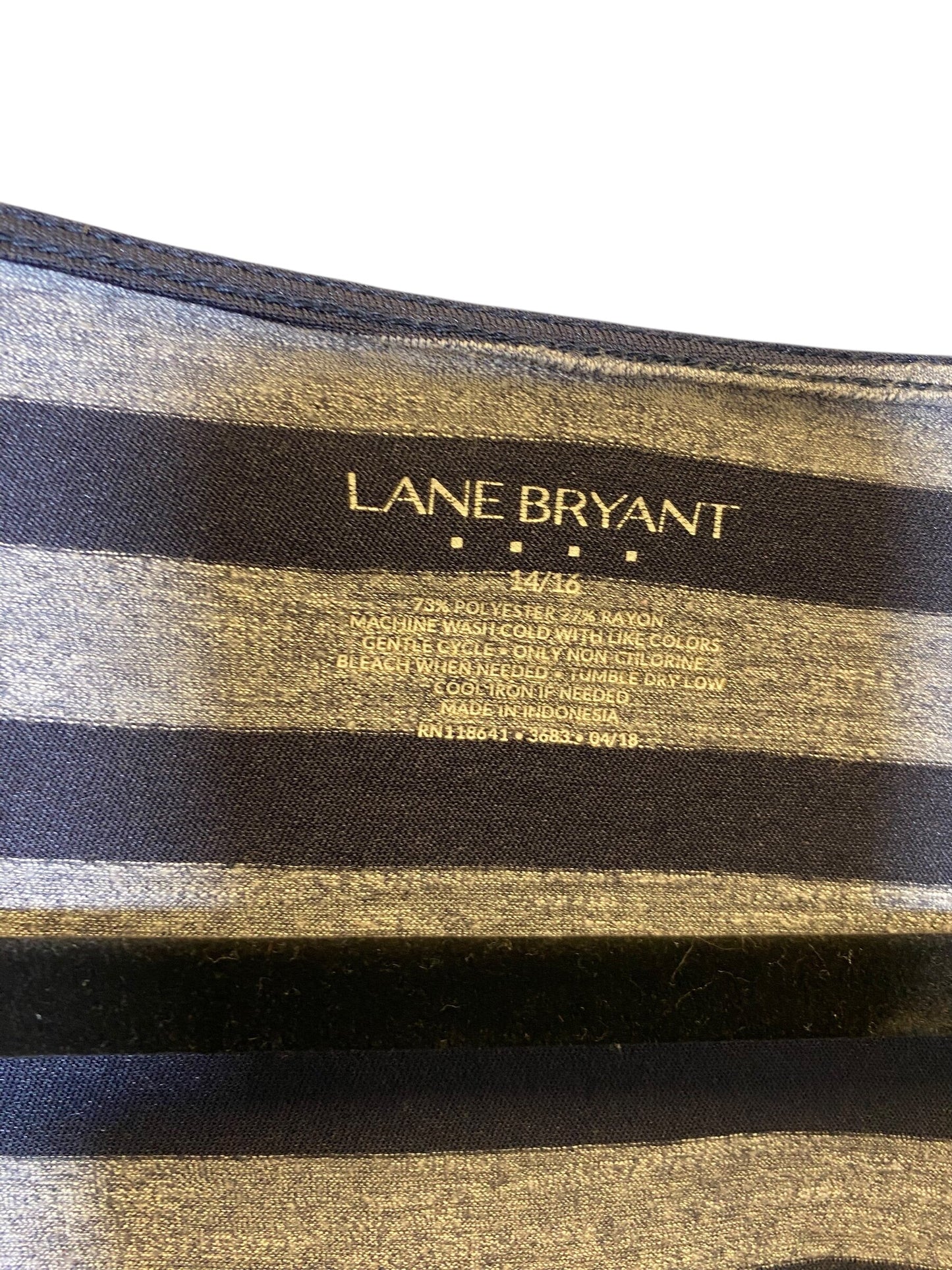 Top Short Sleeve By Lane Bryant  Size: Xl