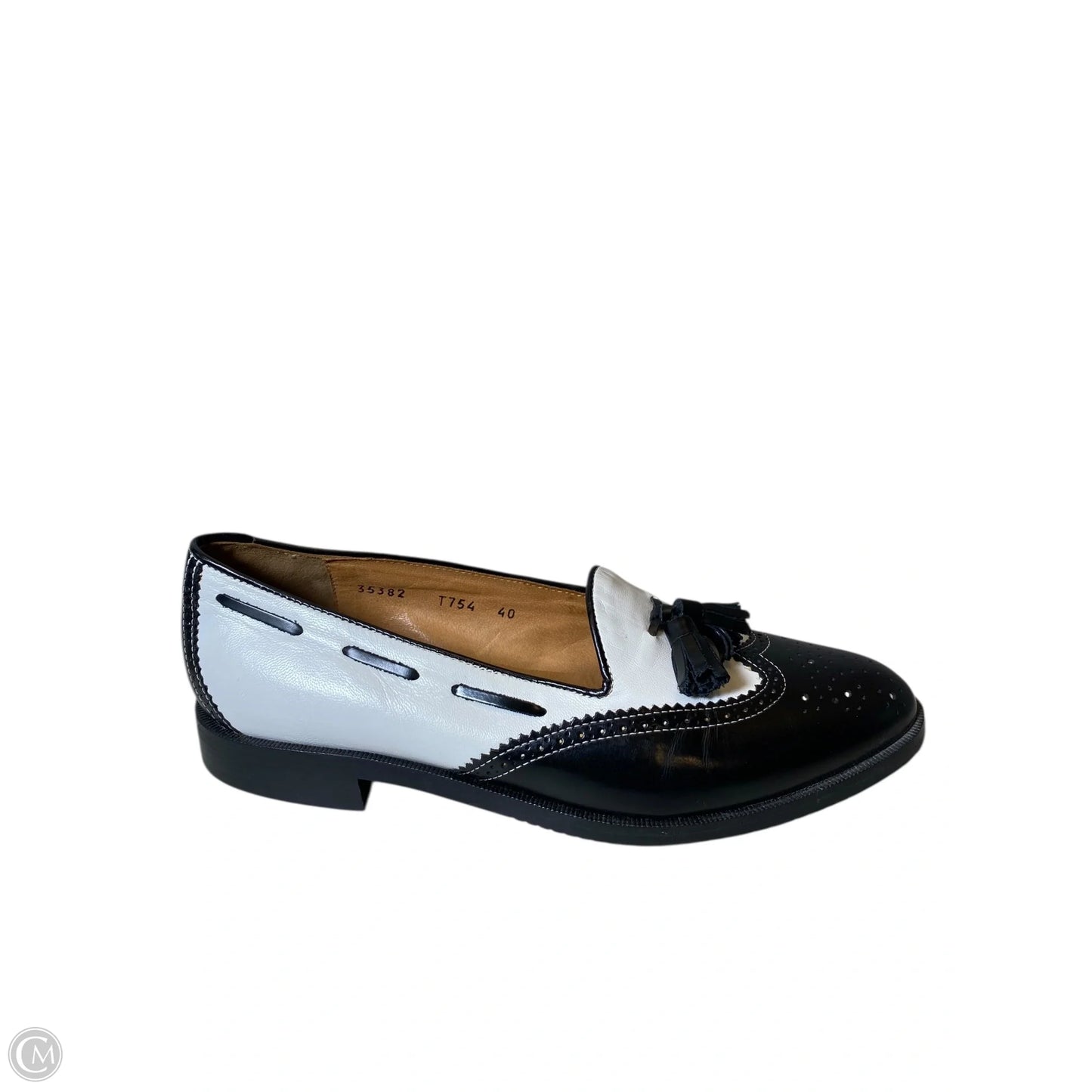 Shoes Flats By Clothes Mentor In Black & White, Size: 9.5