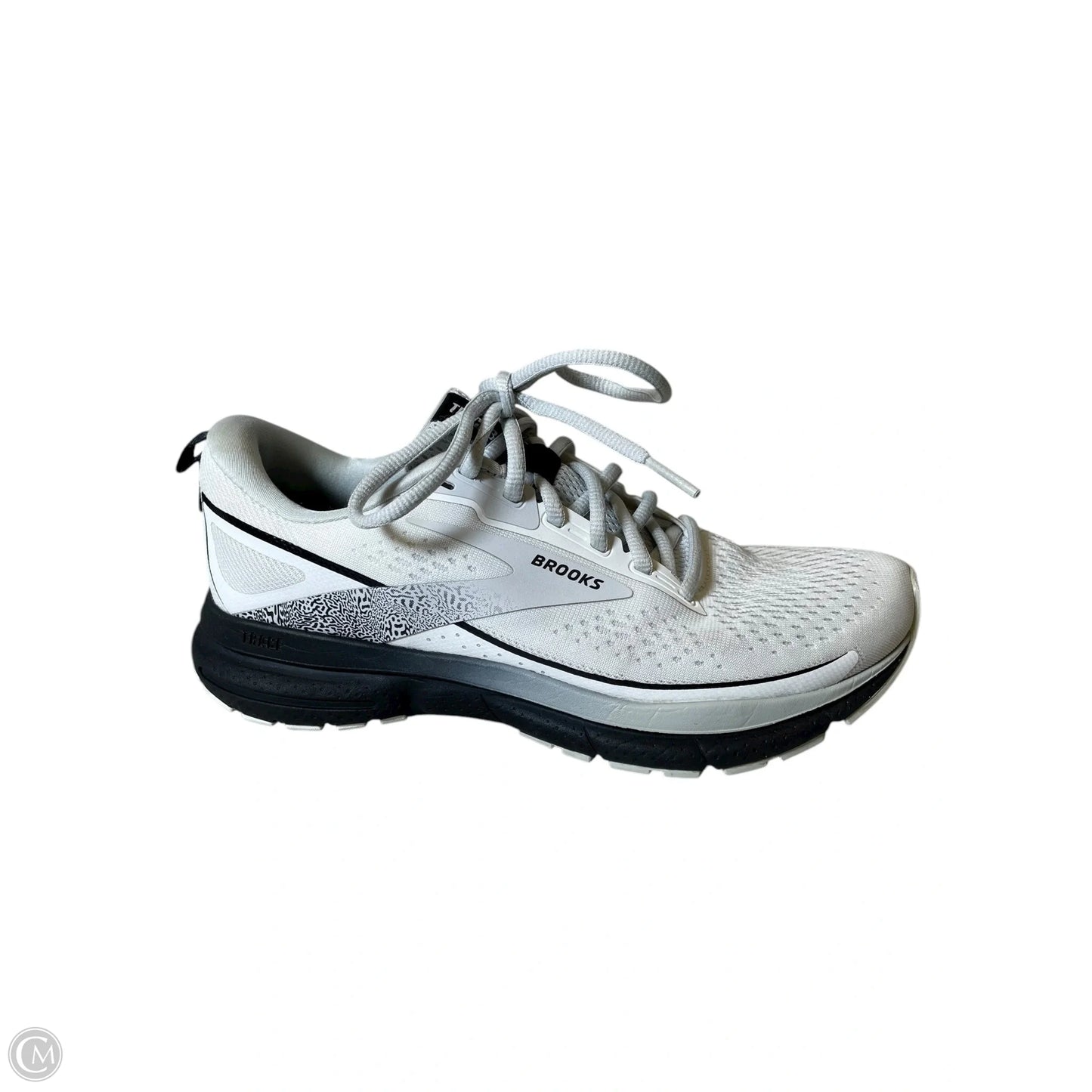 Shoes Athletic By Brooks In White, Size: 7