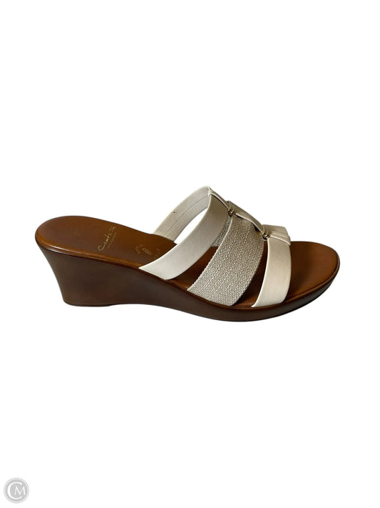 Shoes Heels Wedge By Clothes Mentor In Brown & Cream, Size: 9