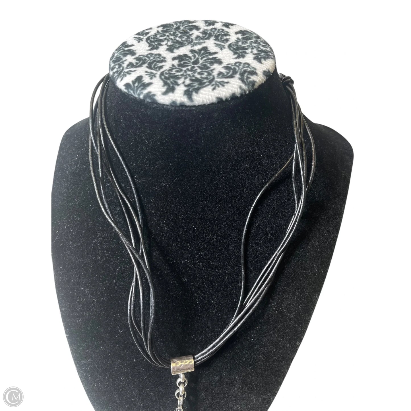 Necklace Choker & Collar By Clothes Mentor