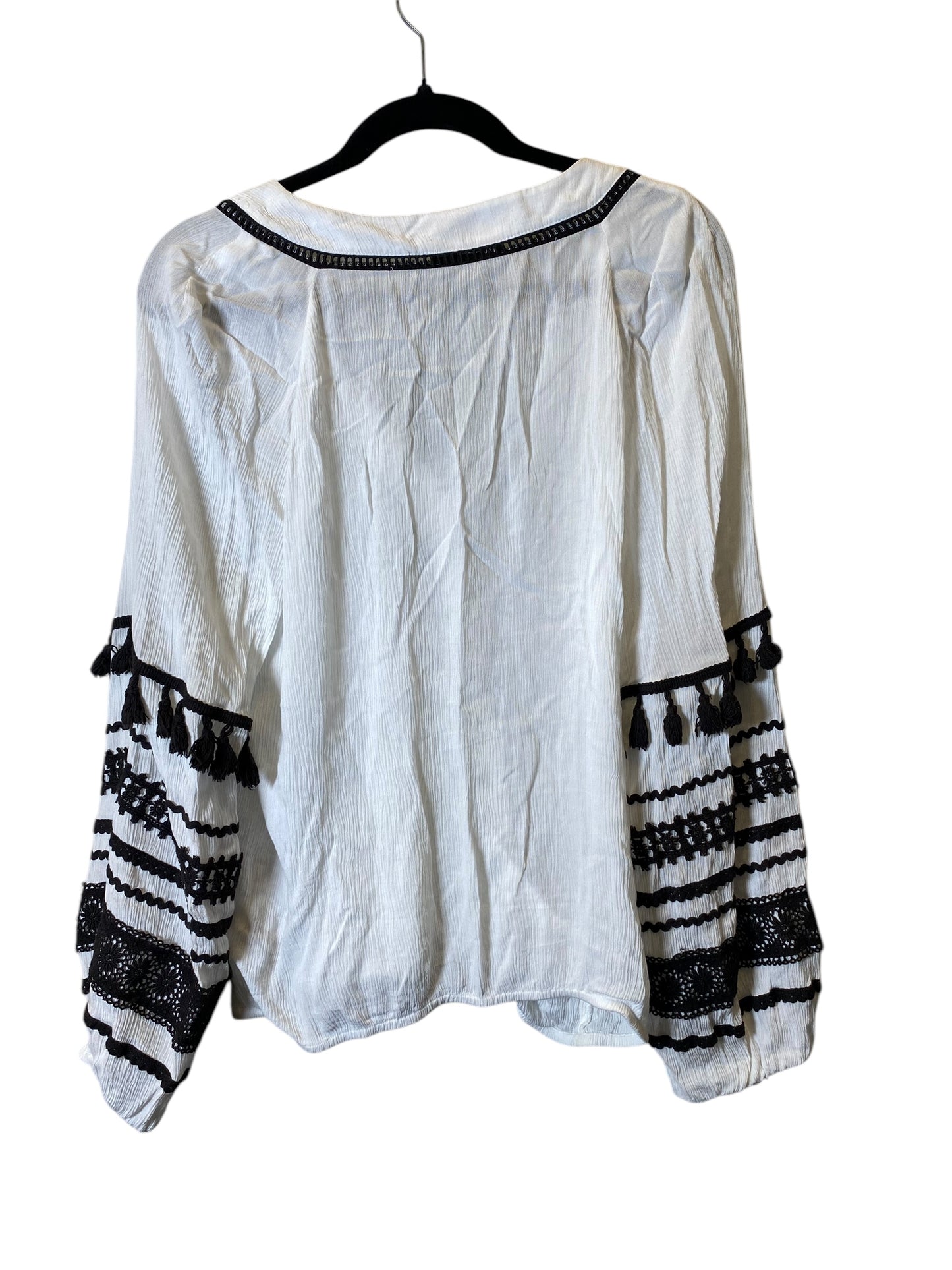 Top Long Sleeve By Inc In White, Size: L