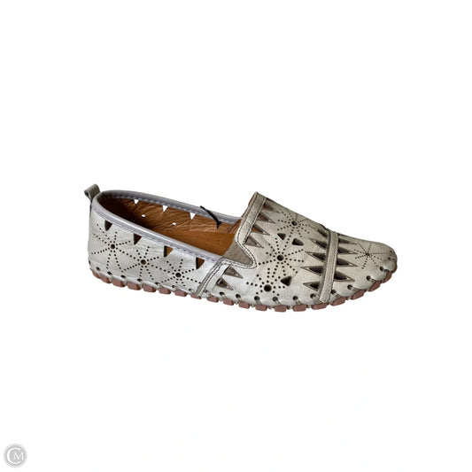 Shoes Flats By Spring Step In Tan, Size: 7.5